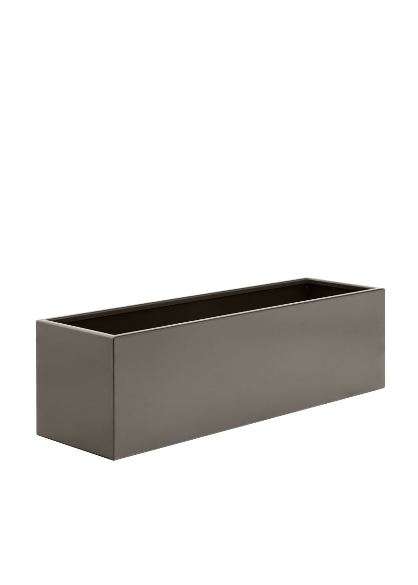 Outdoor steel planter in bronze