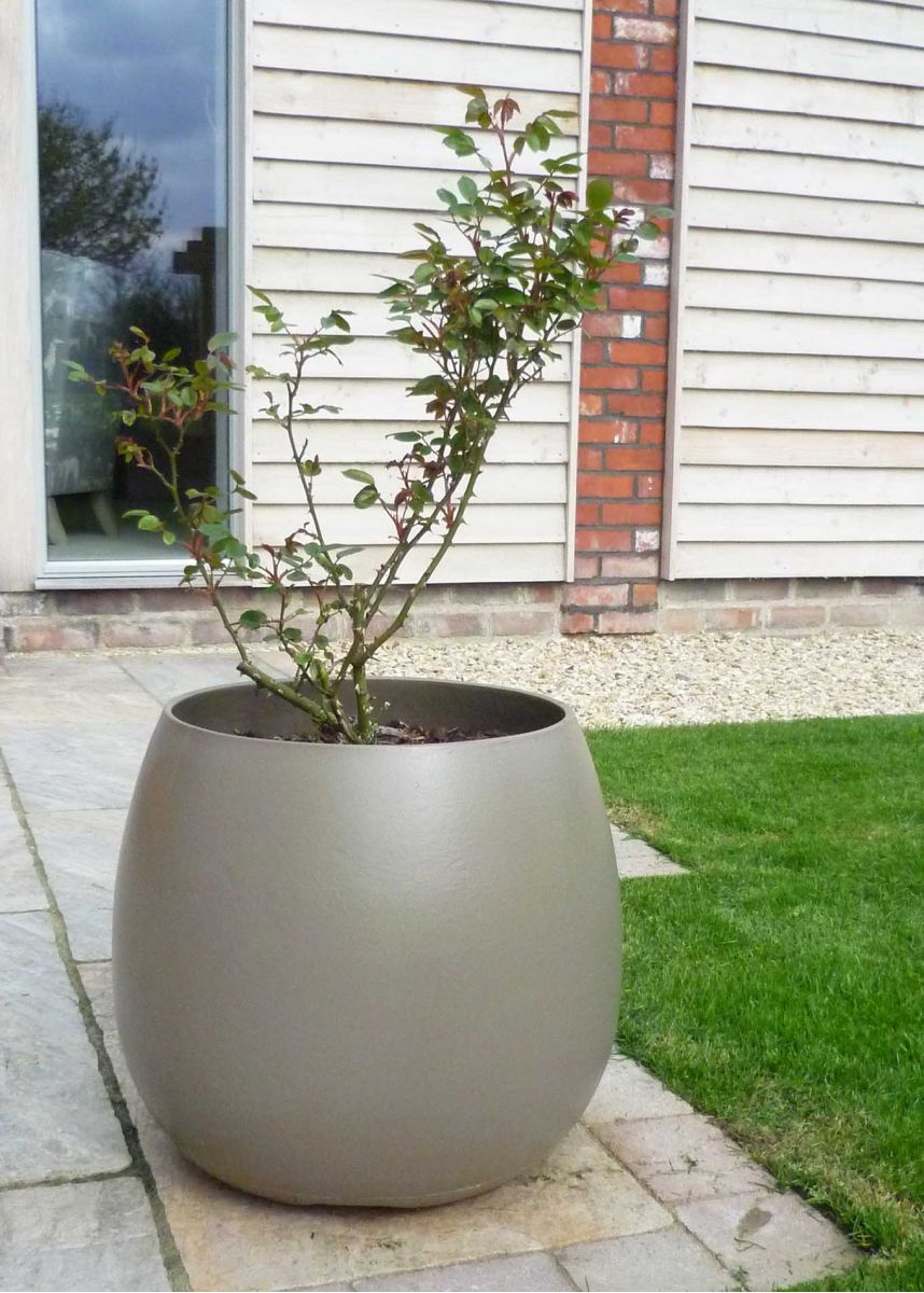 Round bellied outdoor pot