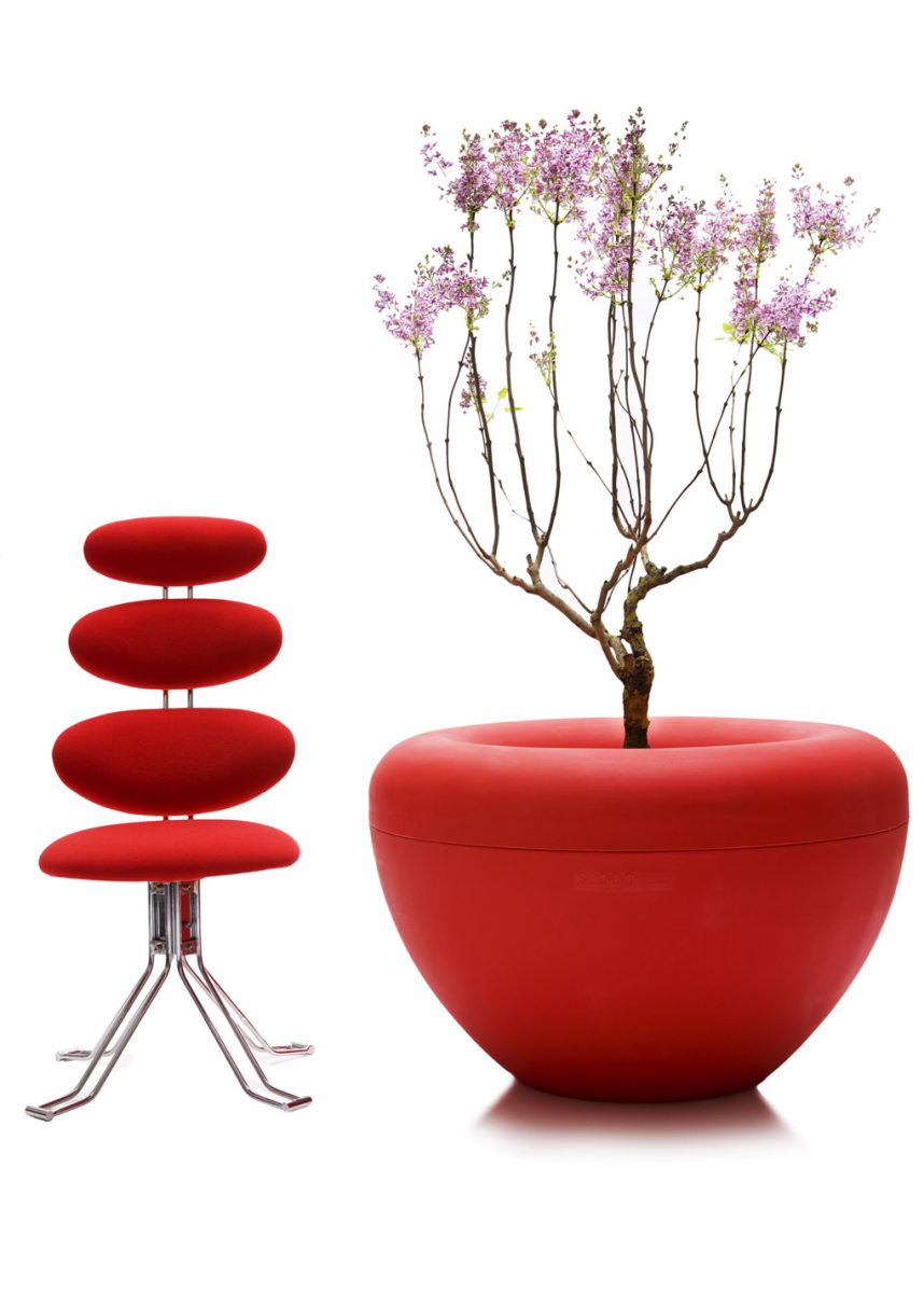 Modern design coloured planters