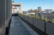 Roof terrace safety planters