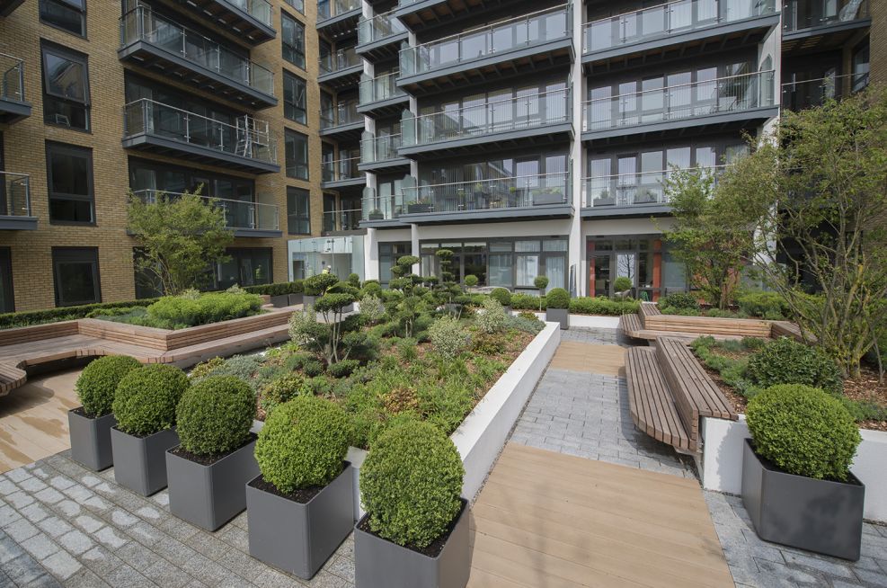 Planters For Berkeley Homes Kew Bridge Development