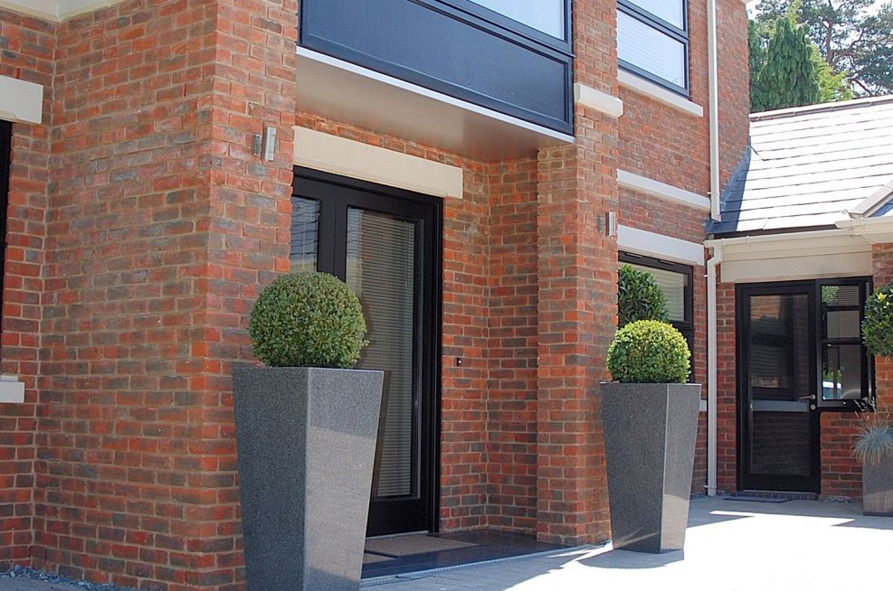 Granite Taper 1100 Outdoor Decorative Planters