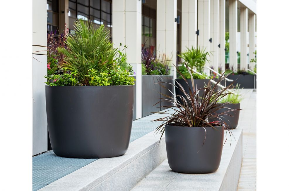 Planters for leisure and retail development