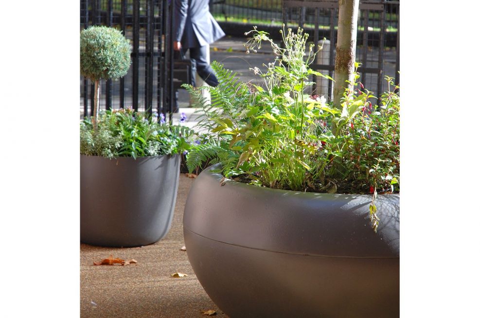 ALADIN 138 CM Diameter Tree Planter