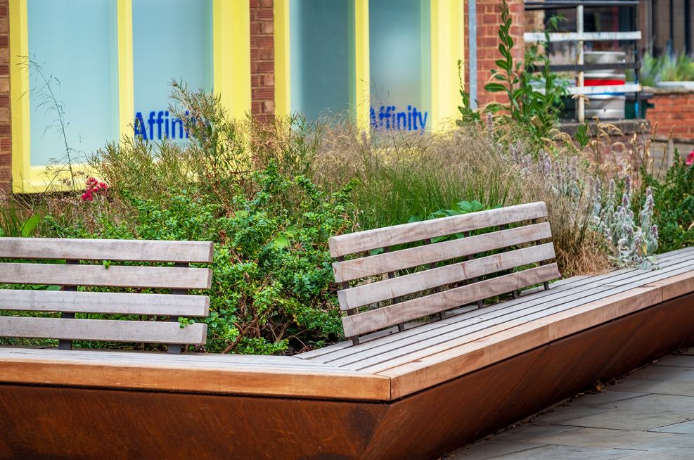 Planter bench seating with backrests