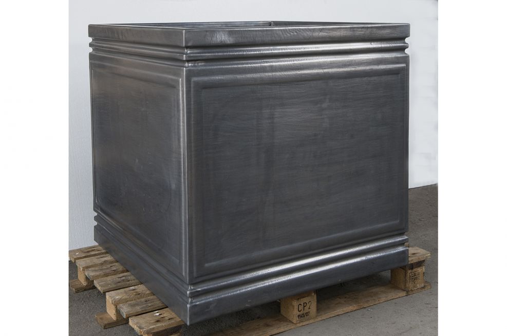 Lead Aesthetic Planters With Zintec Steel Subframe