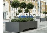 Steel planters for outdoor areas