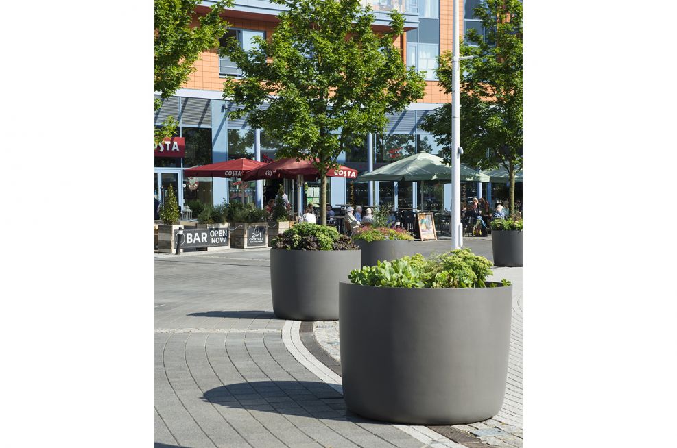 Fibre Reinforced Concrete Boulevard planters at Gunwharf Quays Supplied By IOTA