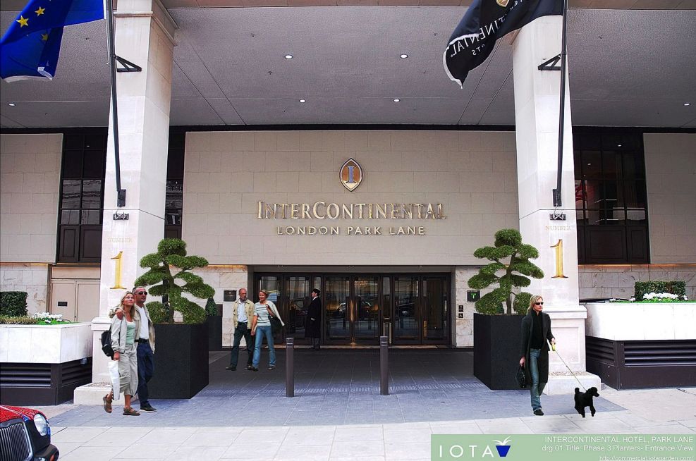 Visualisation Of Frontage Planters at Hotel Main Entrance