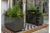 Planters with plinth detail shadow gap