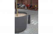 A Close Look At The Extra Large Boulevard Planters