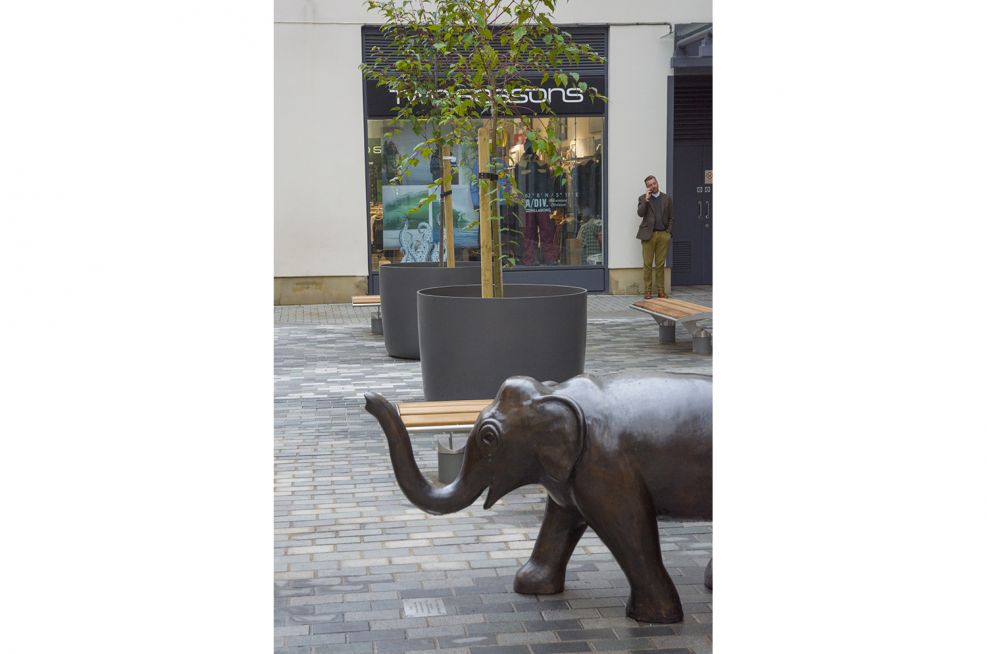 IOTA KYOTO 120 Boulevard Planters Behind Elephant Sculpture