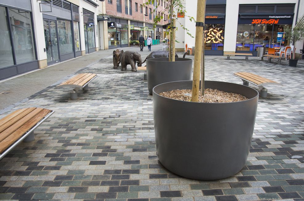 KYOTO 120 Boulevard Planters Can Hold 950 Litres