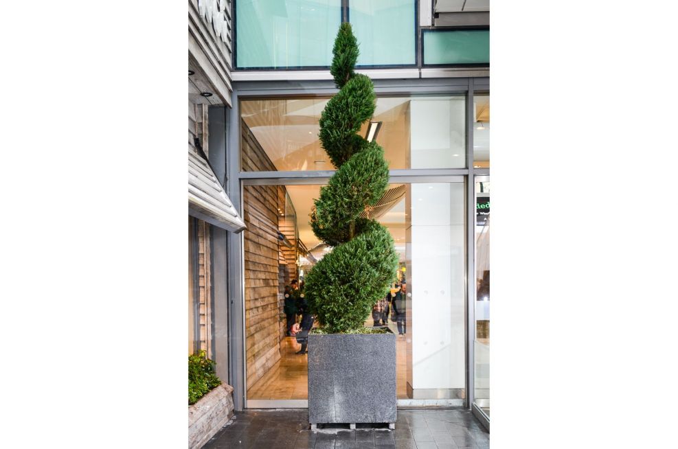 Cube 1000 Granite Planter Stratford City